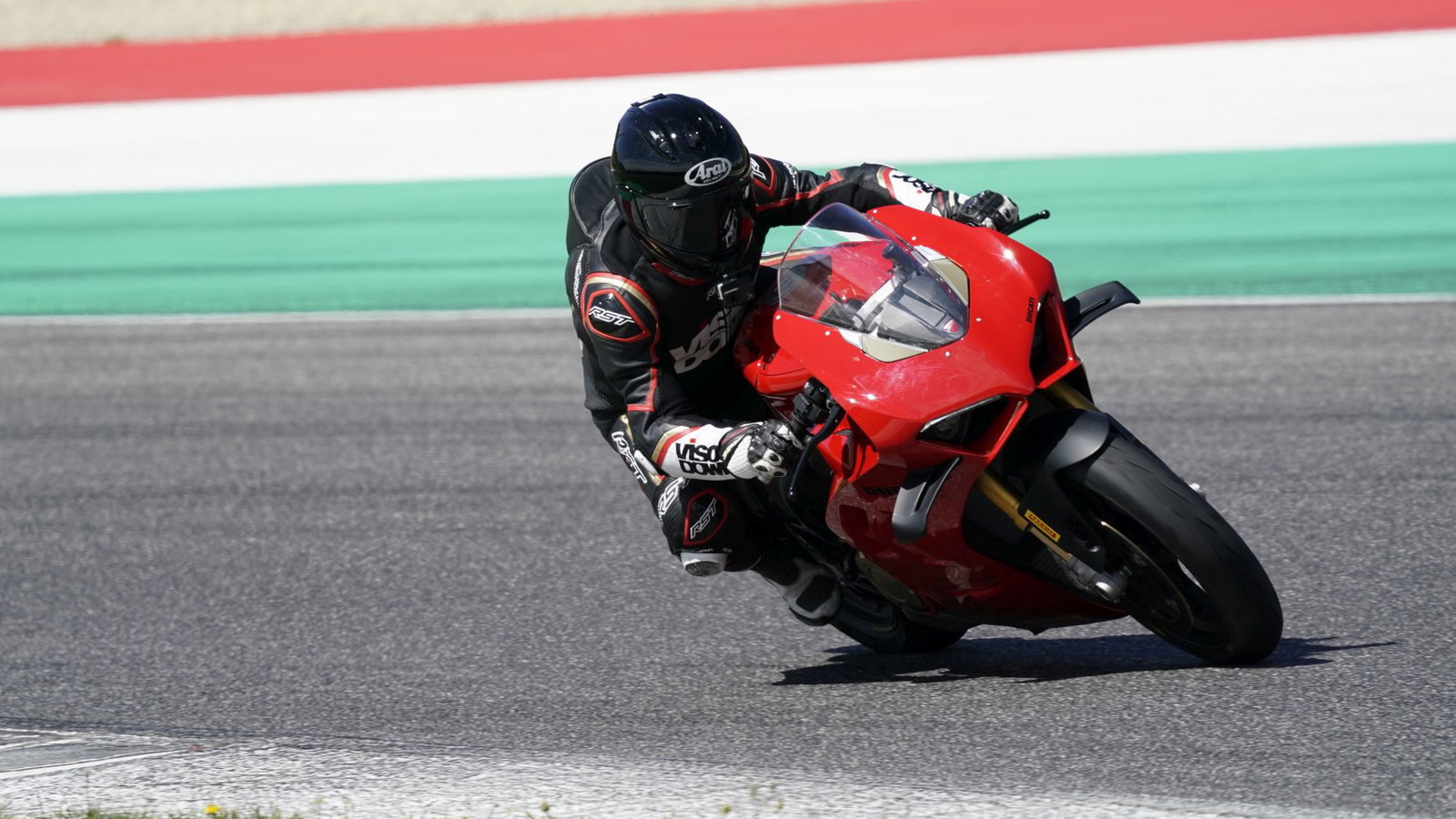 Pirelli-DRIV-Corsa-review